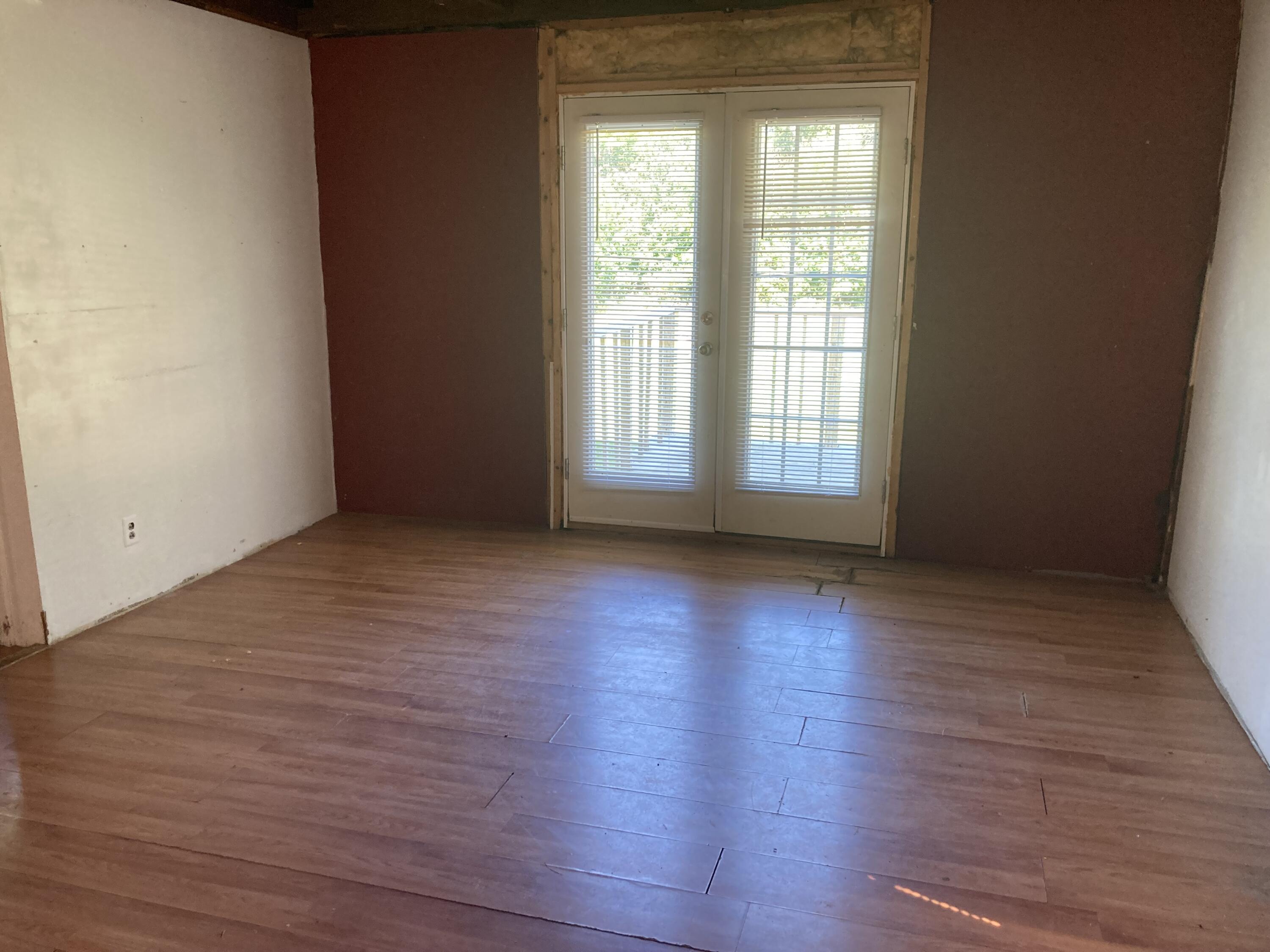 182 McNally Road Clinton, ME 04927 - Photo 7 of 15 Dining Area