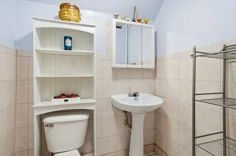 $210,000 | 12412 Lincoln Street, Calumet Park, IL 60827