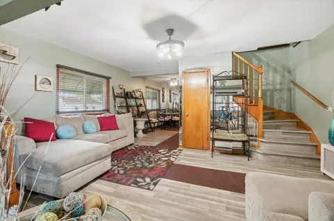 $210,000 | 12412 Lincoln Street, Calumet Park, IL 60827