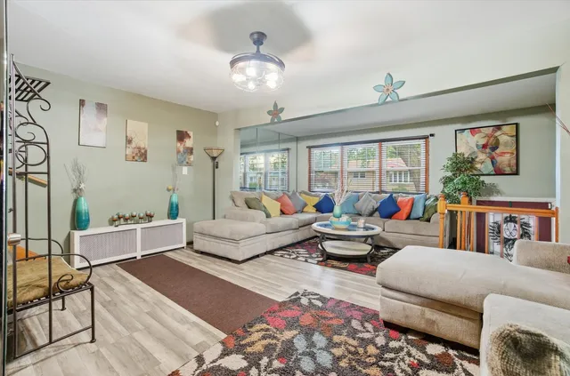 $220,000 | 12412 Lincoln Street, Calumet Park, IL 60827