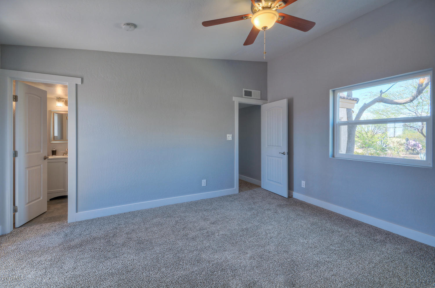 6631 East Lowden Road Cave Creek, AZ 85331 - Photo 20 of 25 Master bedroom