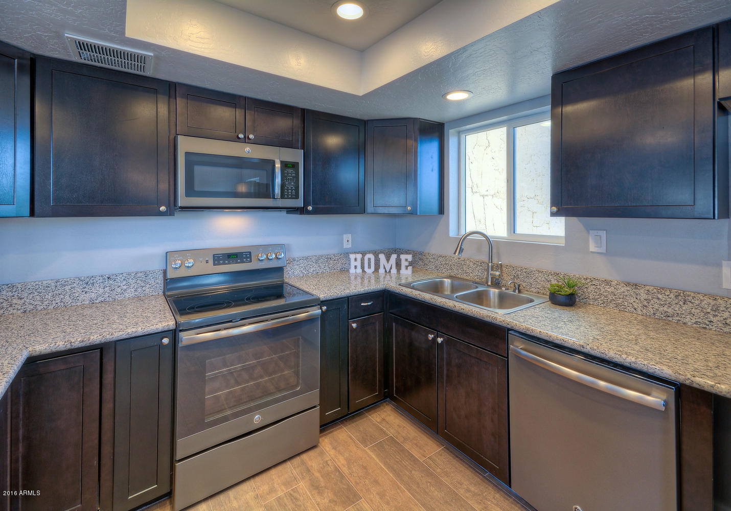 6631 East Lowden Road Cave Creek, AZ 85331 - Photo 6 of 25 All new stainless appliances!