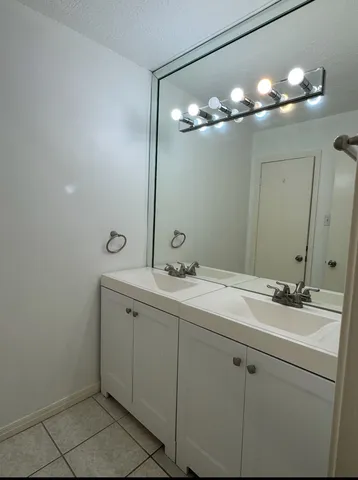 $122,900 | 2800 Jeanetta Street, Unit 612, Houston, TX 77063