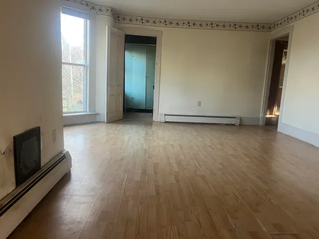 $225,000 | 34 East Lake Road, Fitzwilliam, NH 03447