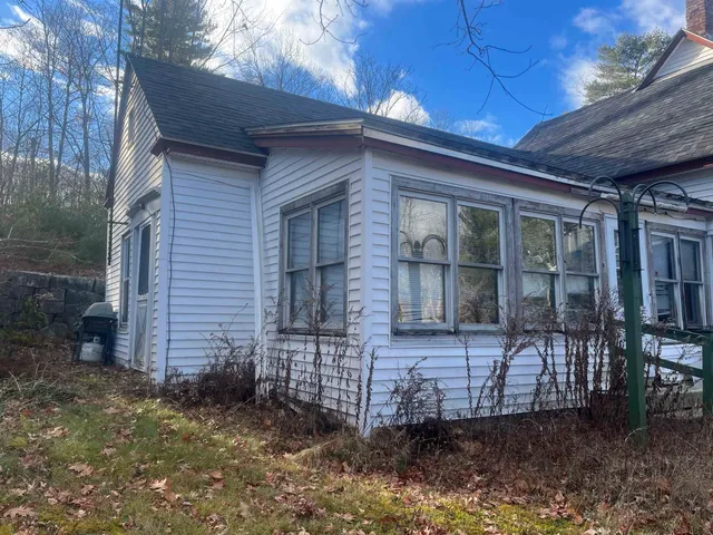 $225,000 | 34 East Lake Road, Fitzwilliam, NH 03447