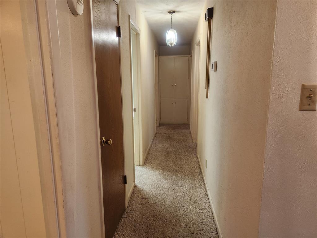 2821 Mccarley Drive Commerce, TX 75428 - Photo 17 of 32 a view of a hallway