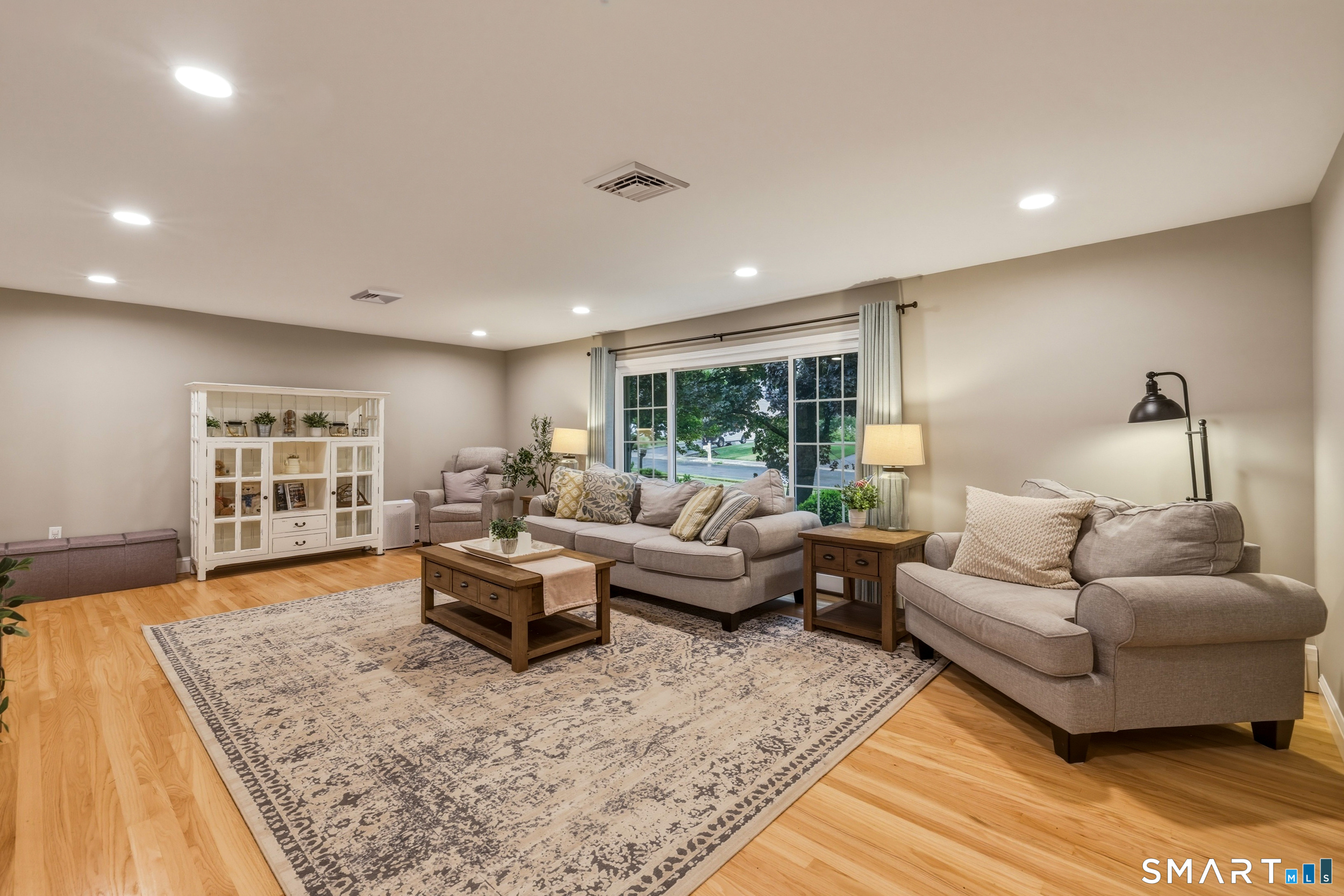 44 High Tower Road Southington, CT 06489 - Photo 3 of 40