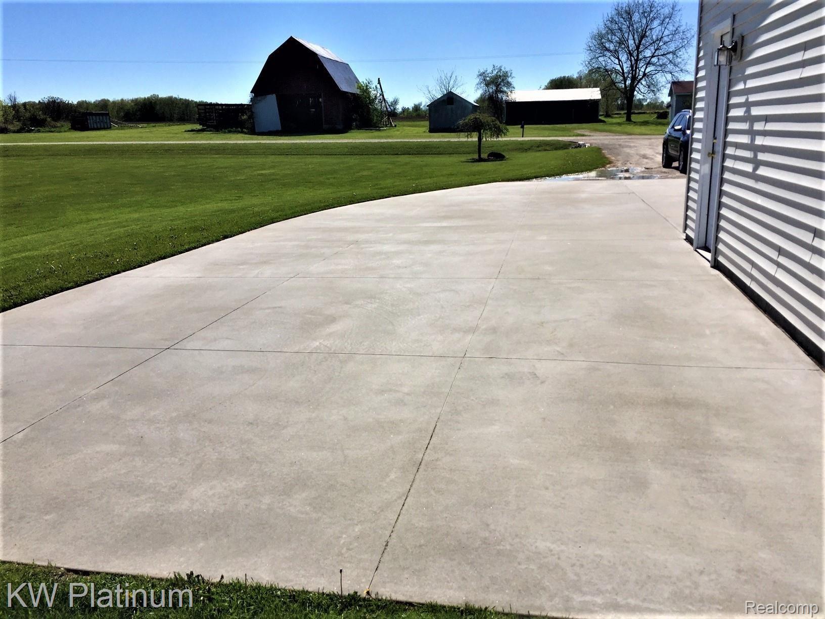 7244 Vincent Road Jeddo, MI 48032 - Photo 6 of 23 IMG_6269 (1).jpg