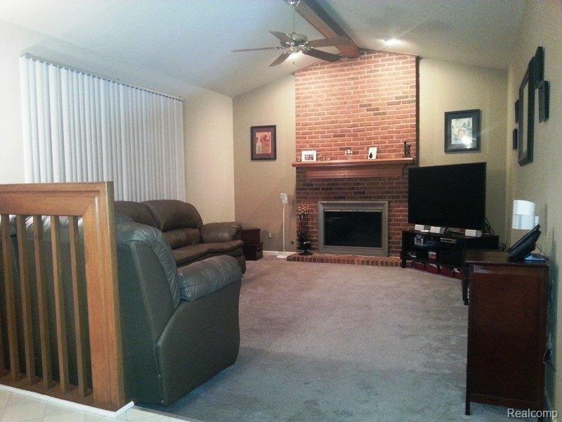 950 Ridgeview Circle Lake Orion, MI 48362 - Photo 11 of 24 family room