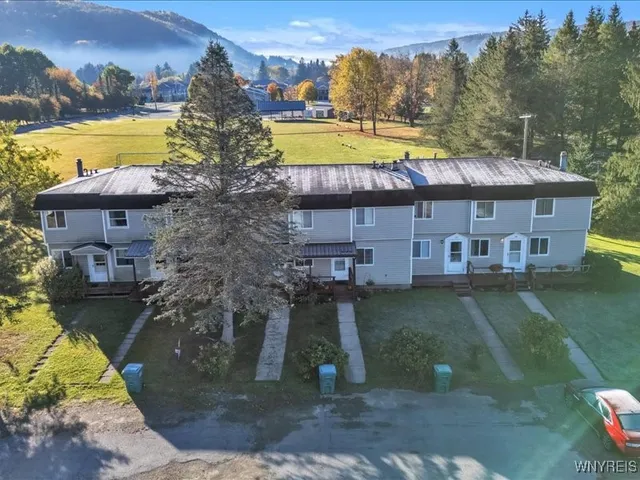 $238,900 | 29 Pine Tree Village Road, Ellicottville, NY 14731