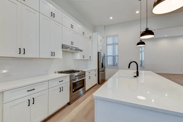 $3,850 | 1821 Prospect Street, Unit B, Houston, TX 77004