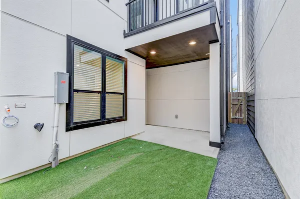 $3,850 | 1821 Prospect Street, Unit B, Houston, TX 77004