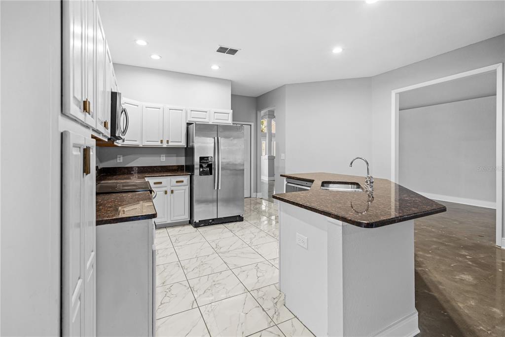 3616 Cypress Meadows Road Tampa, FL 33624 - Photo 12 of 31