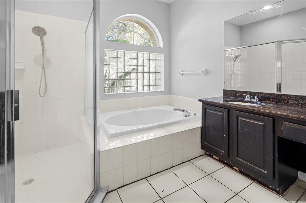 3616 Cypress Meadows Road Tampa, FL 33624 - Photo 28 of 31