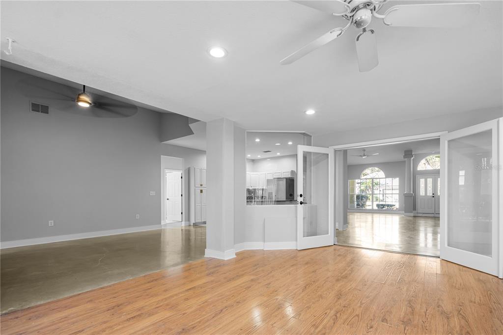 3616 Cypress Meadows Road Tampa, FL 33624 - Photo 29 of 31