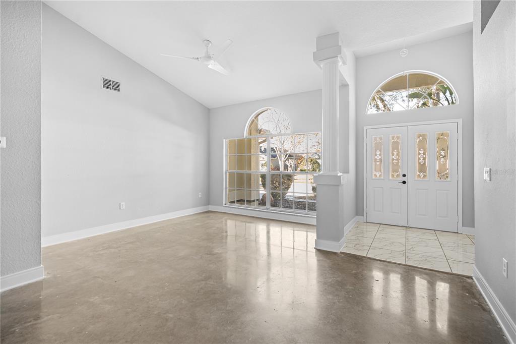 3616 Cypress Meadows Road Tampa, FL 33624 - Photo 5 of 31