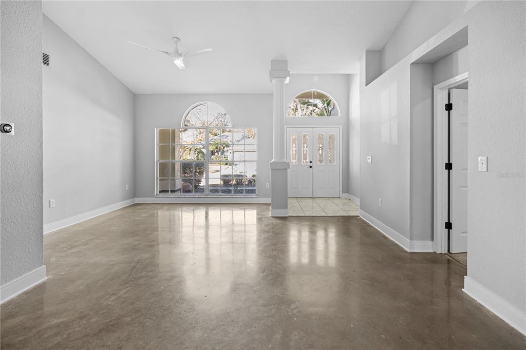 3616 Cypress Meadows Road Tampa, FL 33624 - Photo 6 of 31