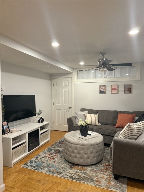 357 Commercial Street, Unit 716 Boston, MA 02109 - Photo 11 of 26