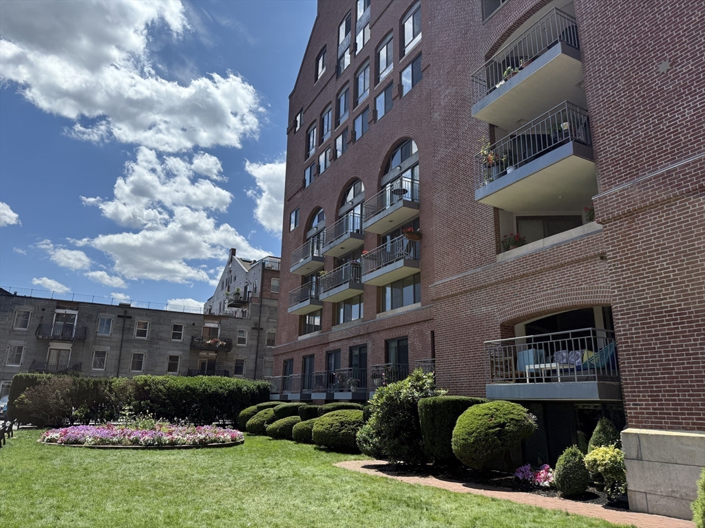 357 Commercial Street, Unit 716 Boston, MA 02109 - Photo 24 of 26