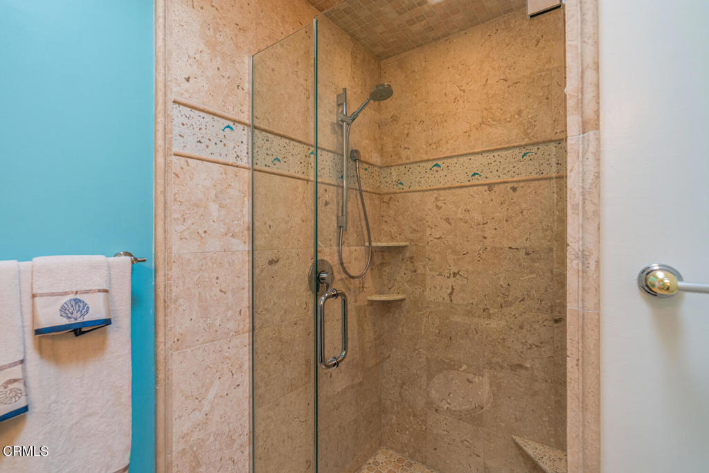 4604 Falkirk Bay Oxnard, CA 93035 - Photo 18 of 40 a bathroom with a shower