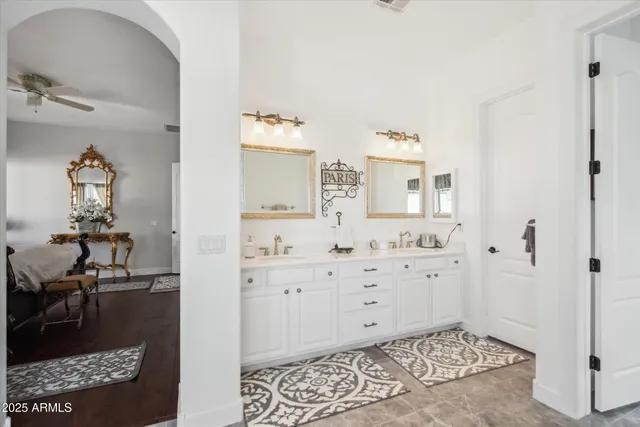 $1,089,000 | 619 North Sun Road, Apache Junction, AZ 85119