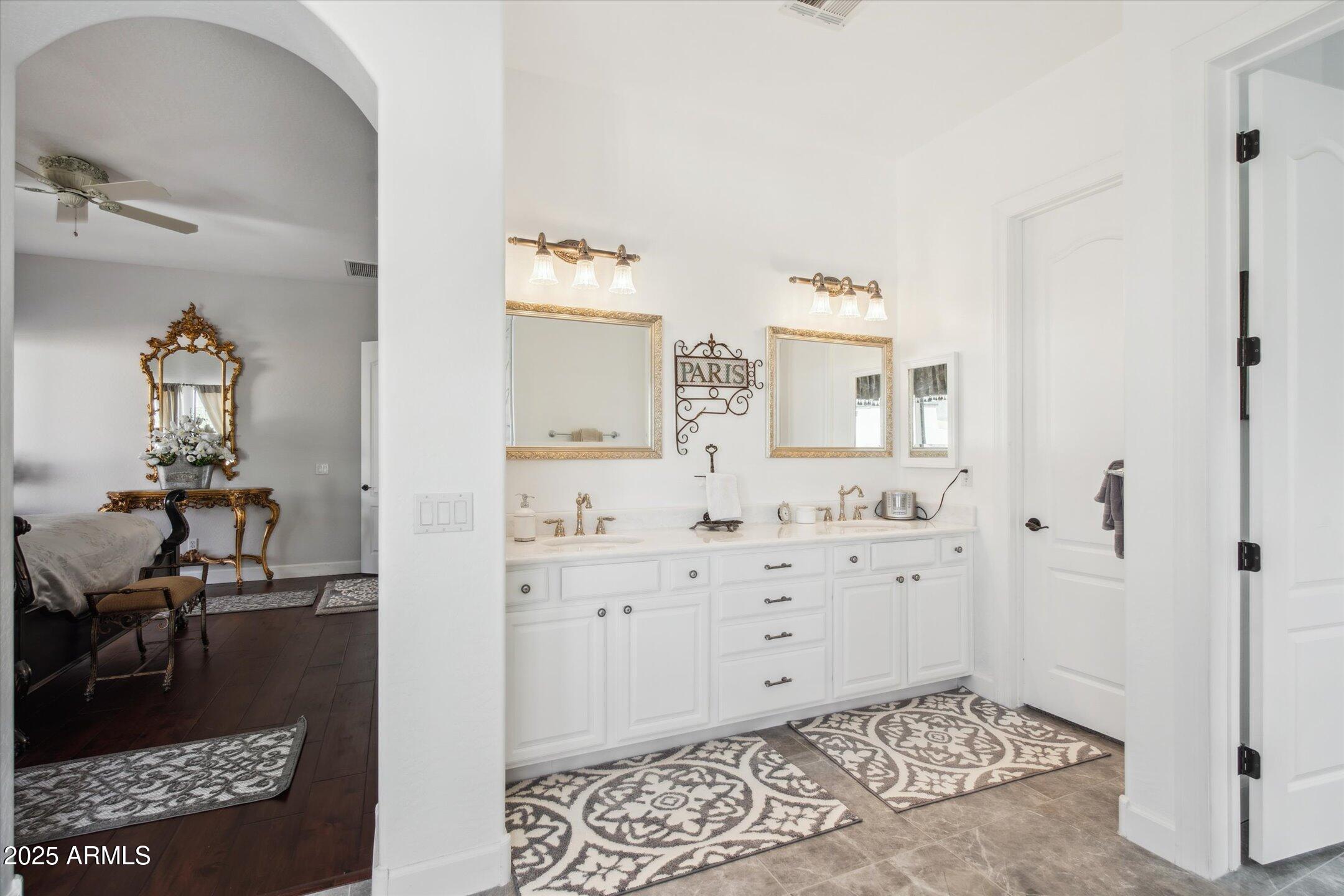 619 North Sun Road Apache Junction, AZ 85119 - Photo 38 of 71 35-DSC07377