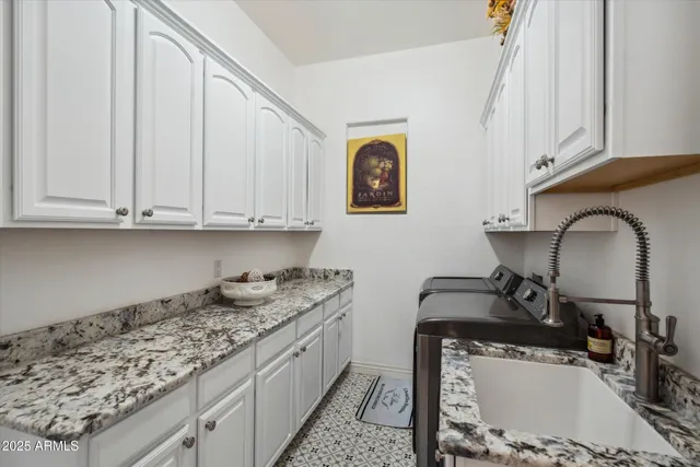 $1,089,000 | 619 North Sun Road, Apache Junction, AZ 85119