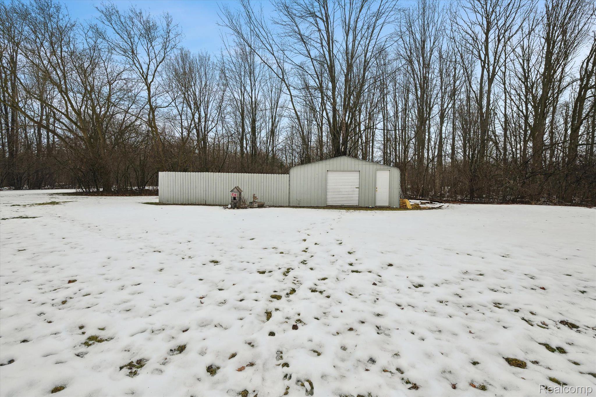 4114 West Carpenter Road Flint, MI 48504 - Photo 29 of 53 Gallery Image 29