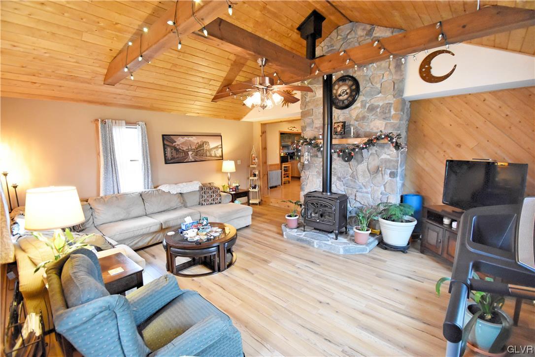 433 Alpha Road Wind Gap, PA 18091 - Photo 15 of 27 Gallery Image 15
