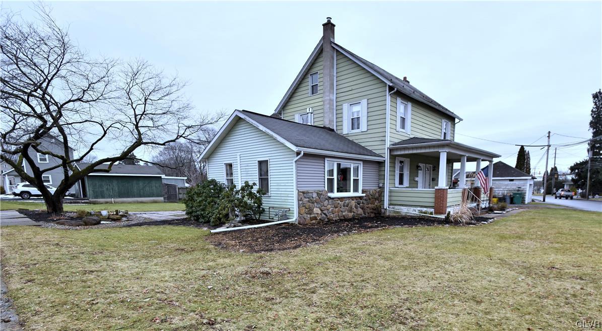 433 Alpha Road Wind Gap, PA 18091 - Photo 2 of 27 Gallery Image 2