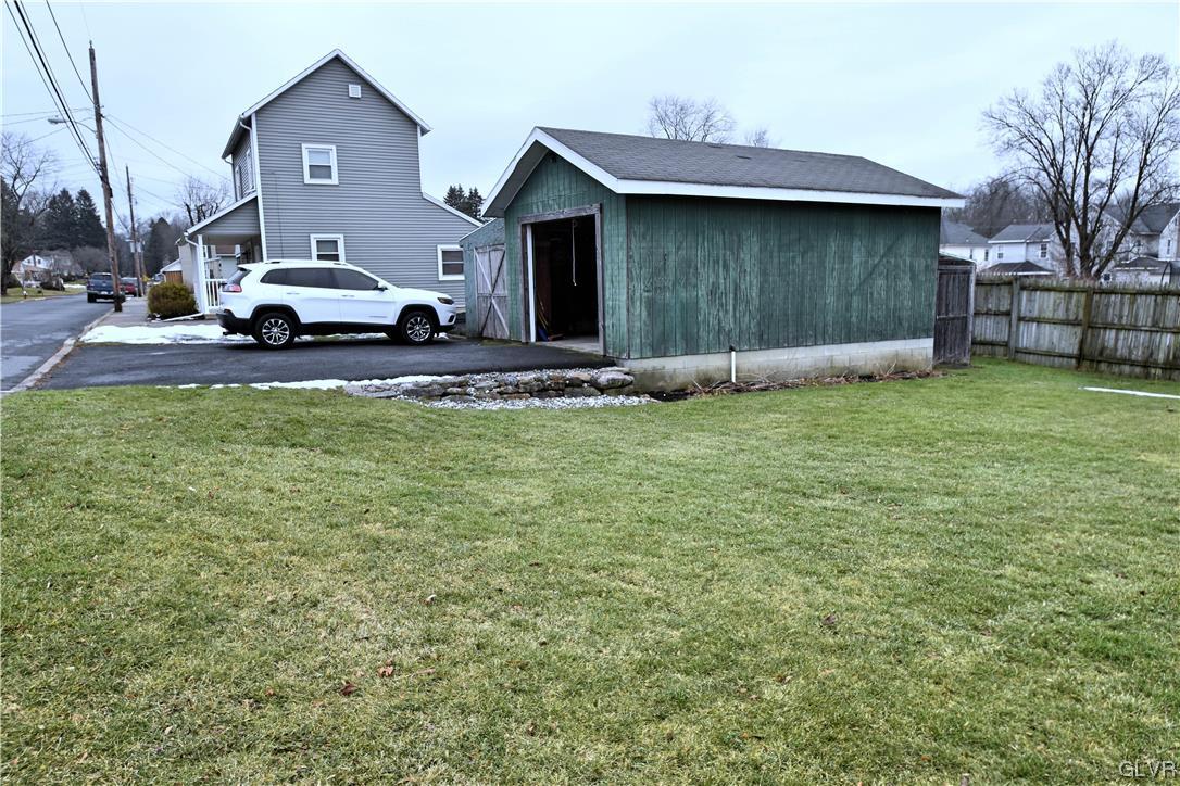433 Alpha Road Wind Gap, PA 18091 - Photo 7 of 27 Gallery Image 7