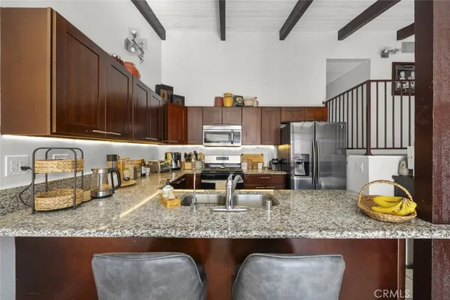 $475,000 | 7924 Woodman Avenue, Unit 35, Pacoima, CA 91402