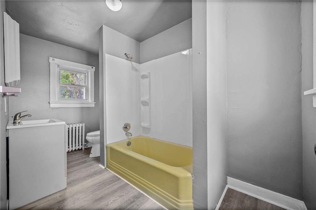 427 Price Braddock, PA 15104 - Photo 11 of 26