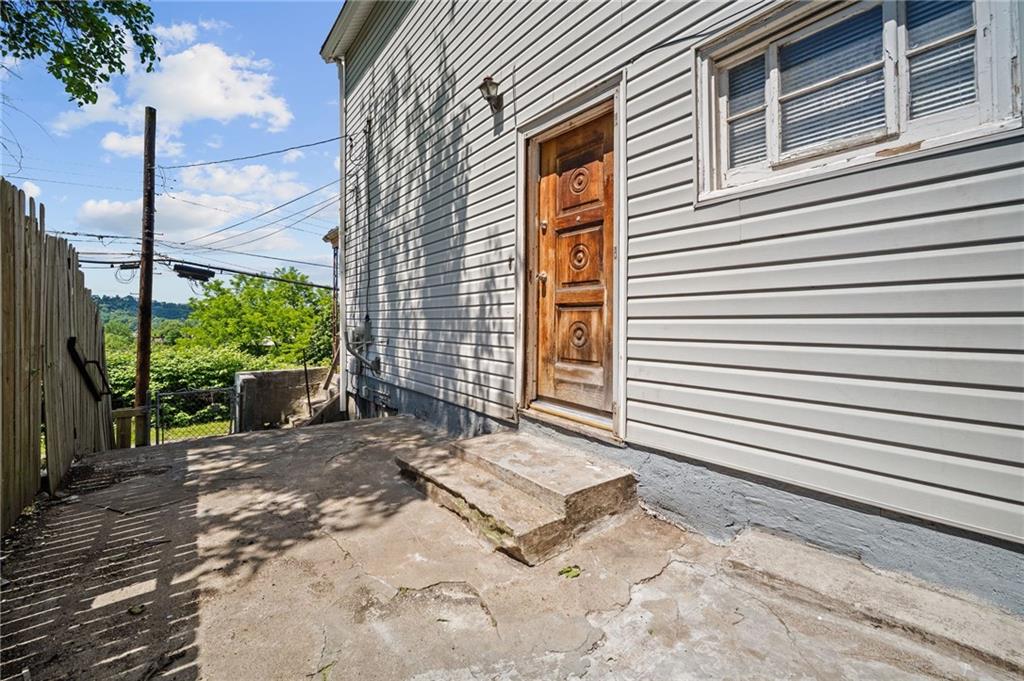 427 Price Braddock, PA 15104 - Photo 23 of 26