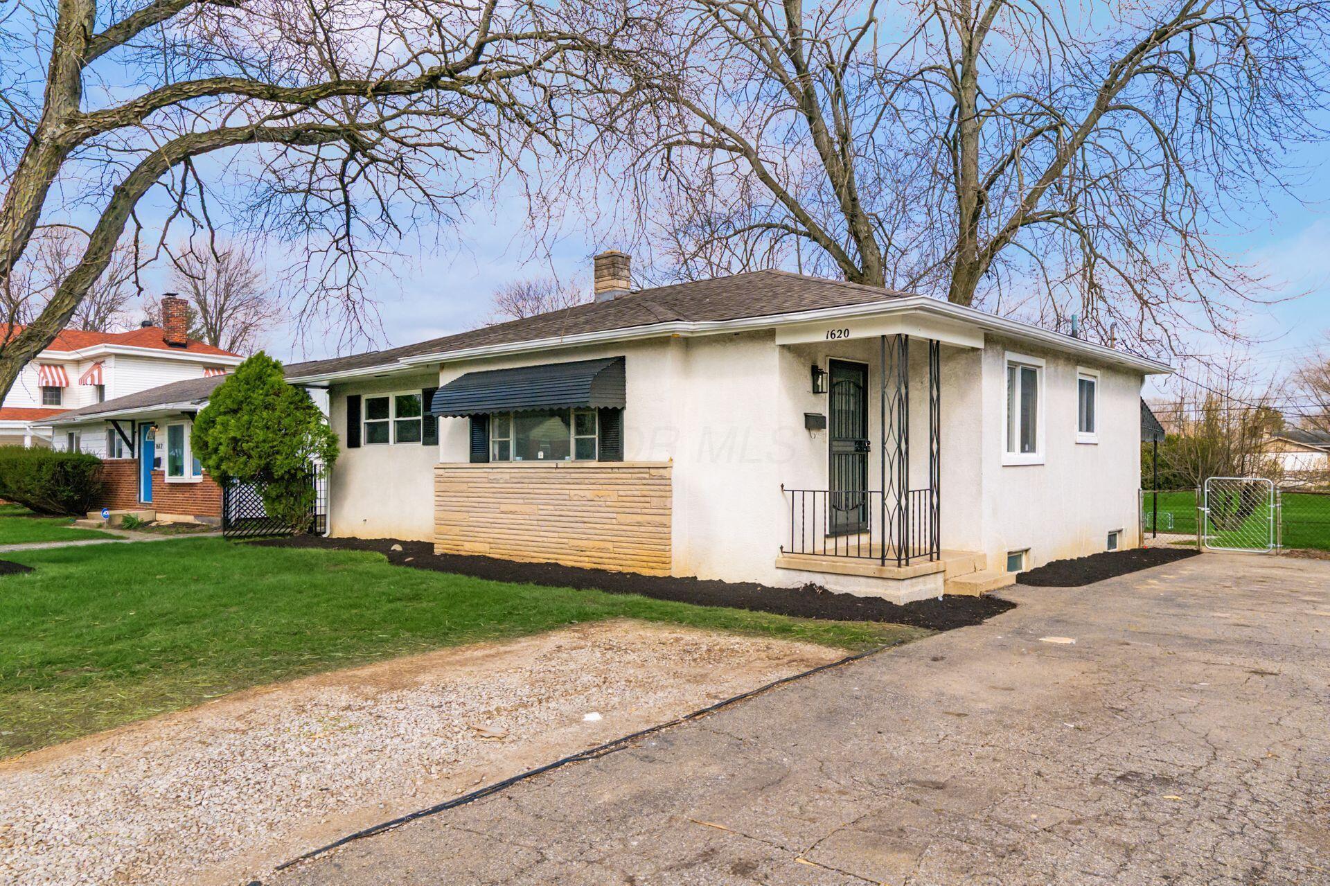 1620 Courtright Road Columbus, OH 43227 - Photo 3 of 37 003_ Rd Columbus OH 43227 USA