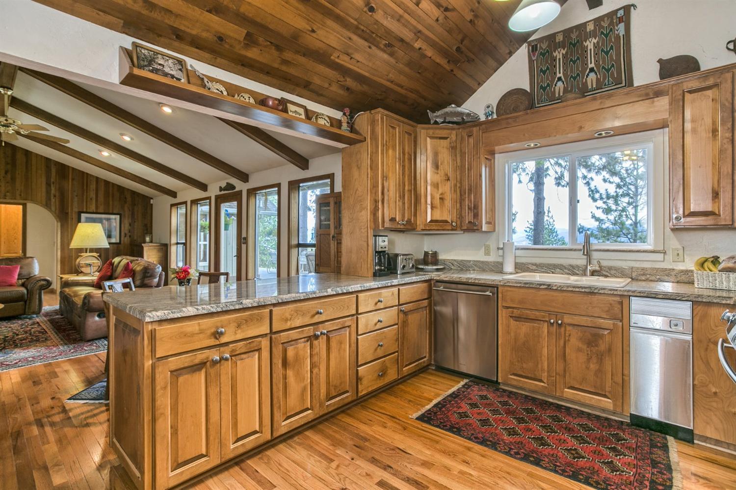2257 Johns Peak Road Central Point, OR 97502 - Photo 21 of 35 Gallery Image 21
