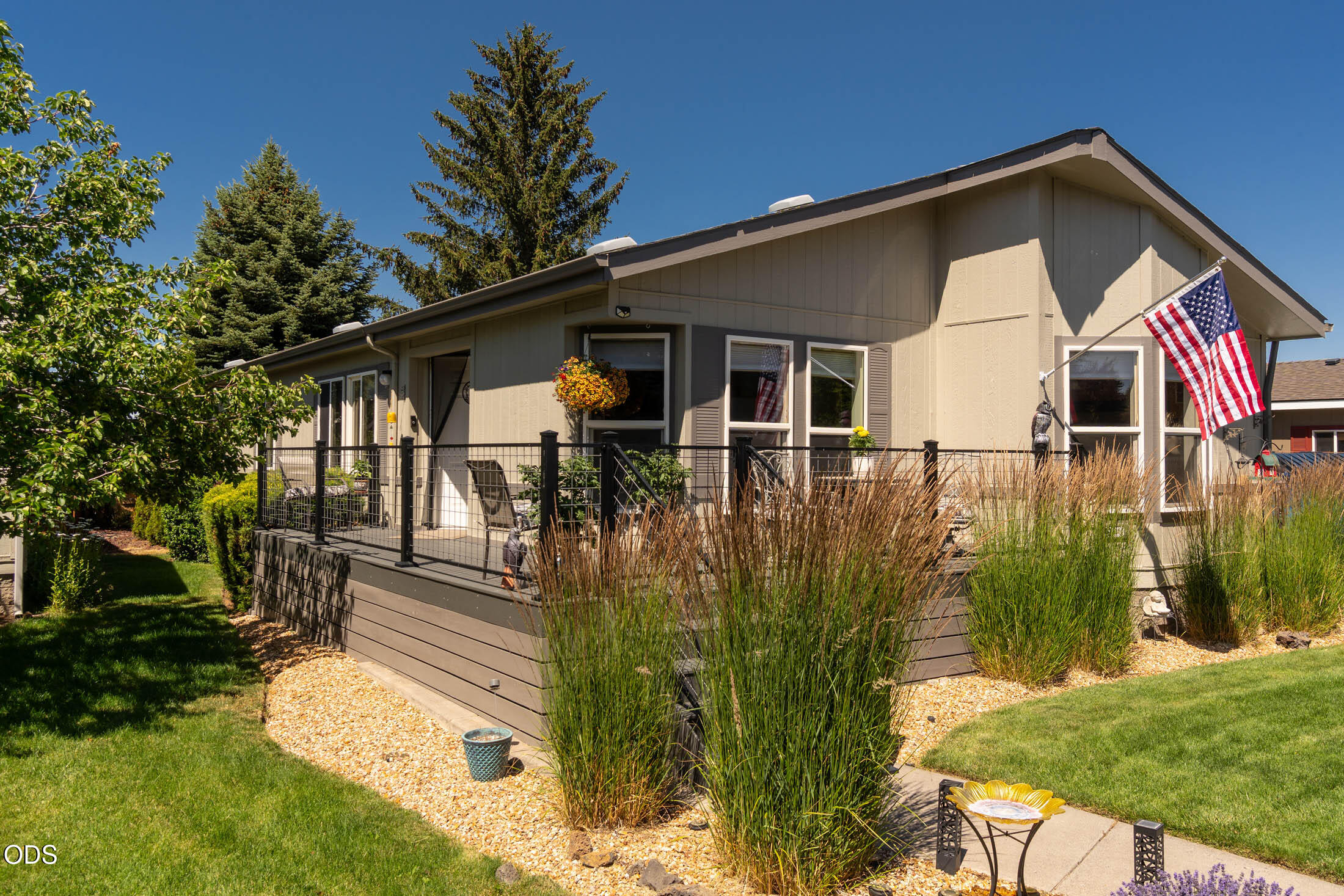 1188 Northeast 27th Street, Unit 10 Bend, OR 97701 - Photo 2 of 39
