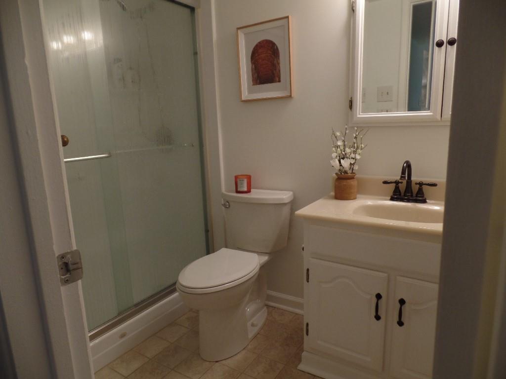2160 Greentree Road, Unit 701W Pittsburgh, PA 15220 - Photo 11 of 31 Gallery Image 11