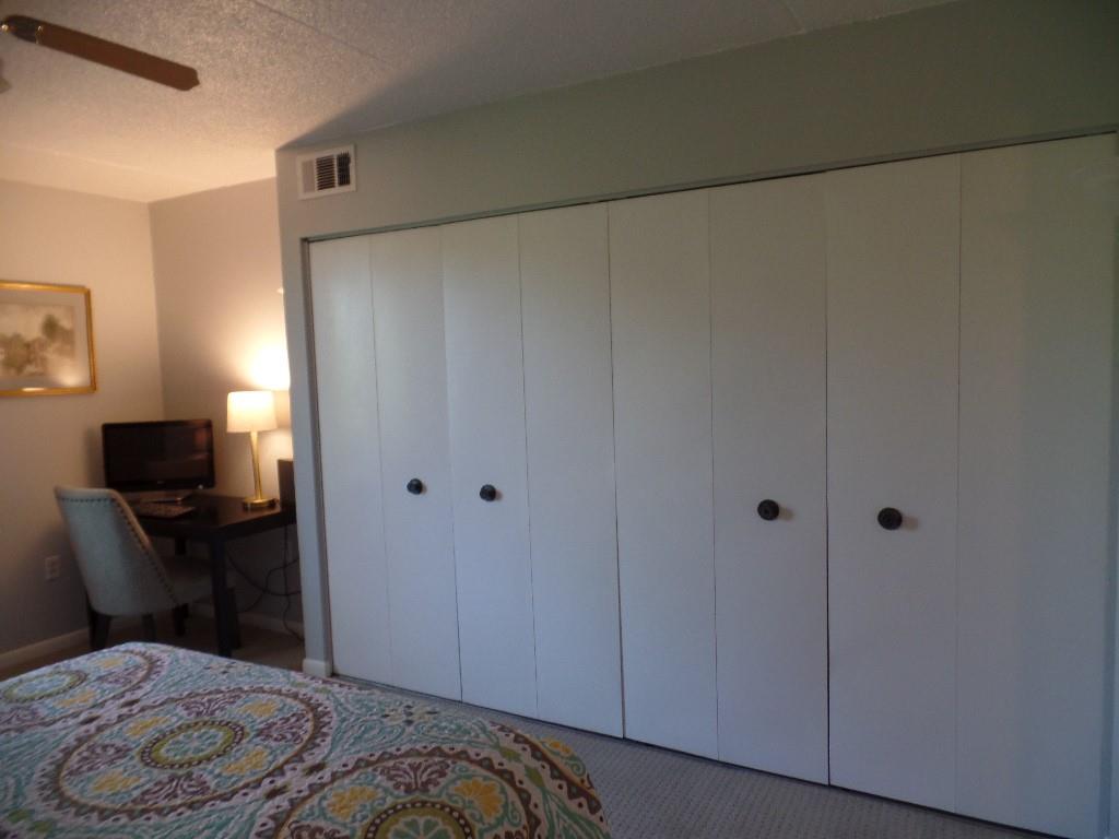 2160 Greentree Road, Unit 701W Pittsburgh, PA 15220 - Photo 10 of 31 Gallery Image 10