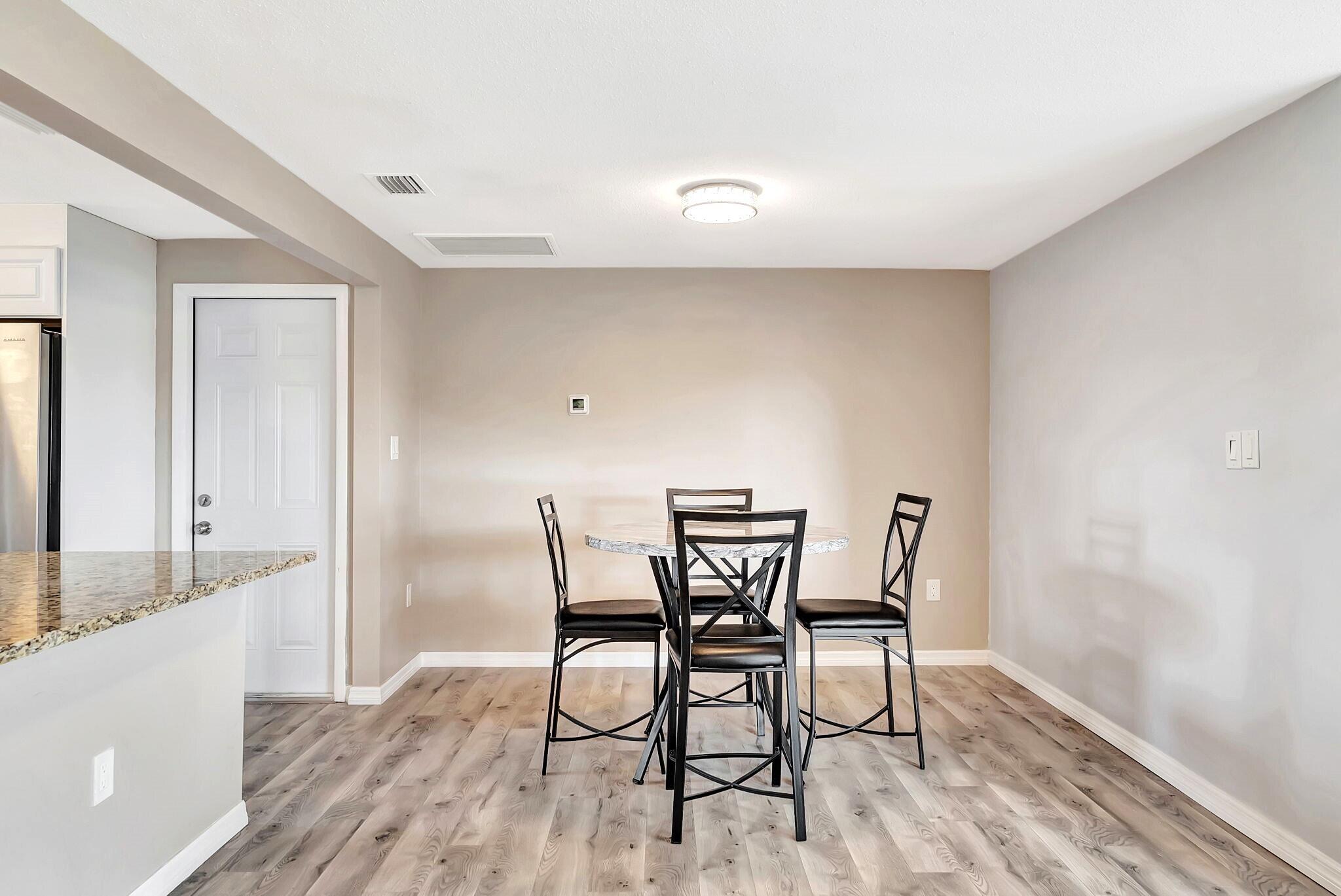 7611 Spirea Drive Port Richey, FL 34668 - Photo 10 of 31 Dining Area