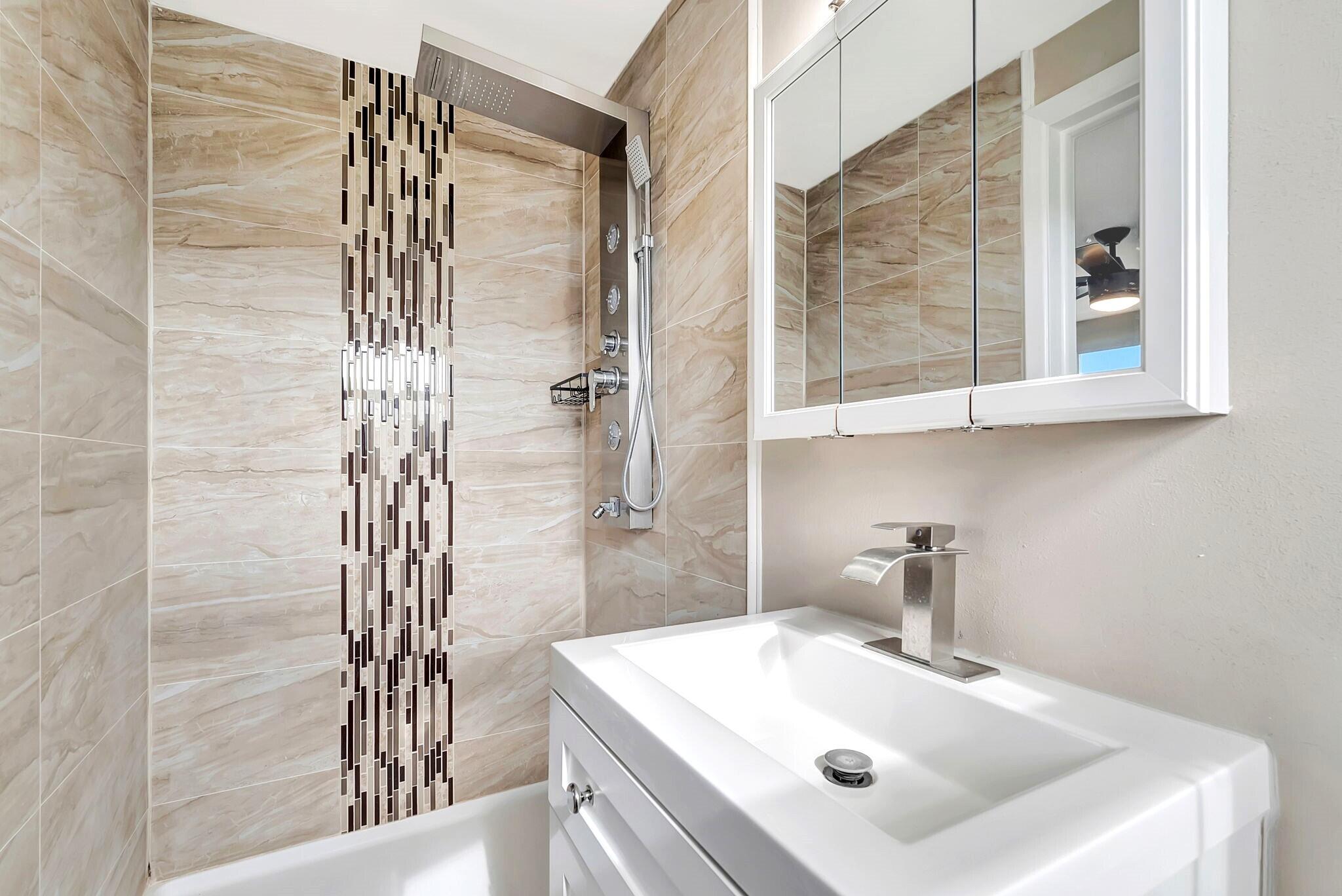 7611 Spirea Drive Port Richey, FL 34668 - Photo 17 of 31 Primary Bathroom