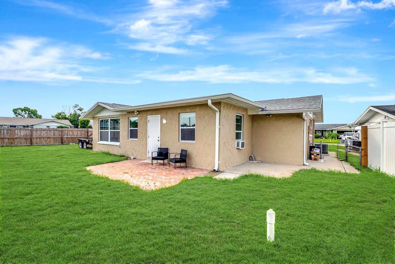 7611 Spirea Drive Port Richey, FL 34668 - Photo 4 of 31 RV Hook Up