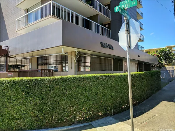 $2,300 | Undisclosed Address, Honolulu, HI 96822