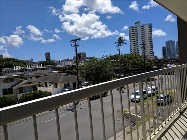 $2,300 | Undisclosed Address, Honolulu, HI 96822