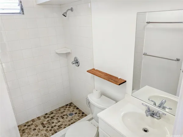$2,300 | Undisclosed Address, Honolulu, HI 96822