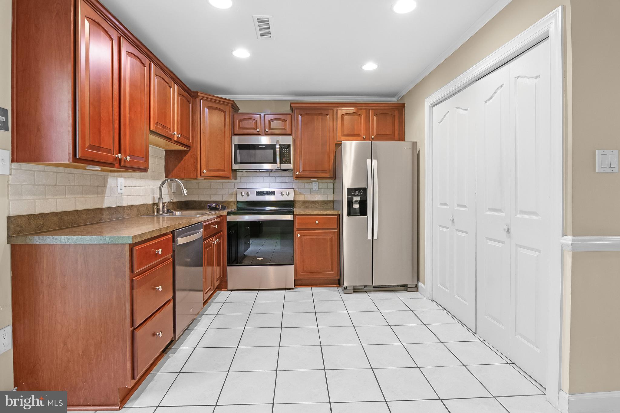 2208 Notely Lane Crofton, MD 21114 - Photo 10 of 27