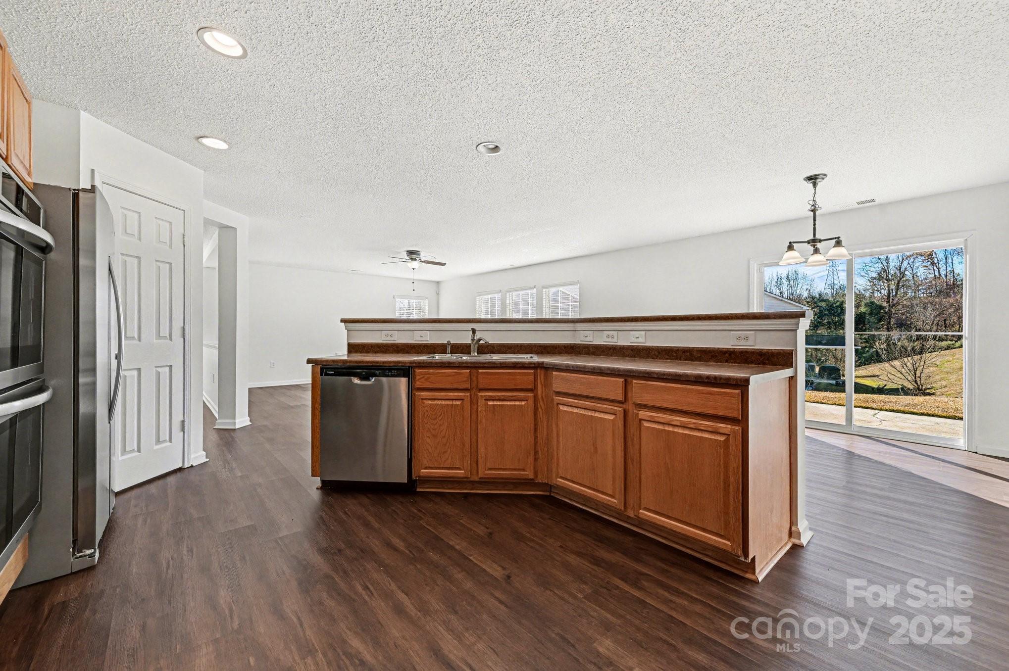 13812 Riding Hill Avenue Charlotte, NC 28213 - Photo 11 of 27