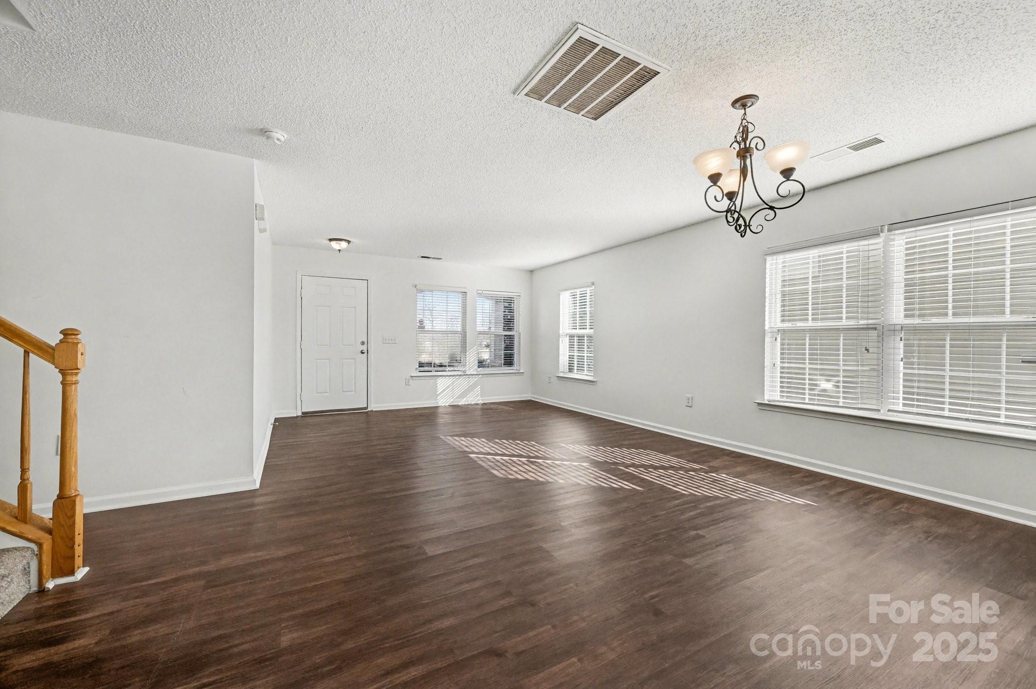 13812 Riding Hill Avenue Charlotte, NC 28213 - Photo 6 of 27