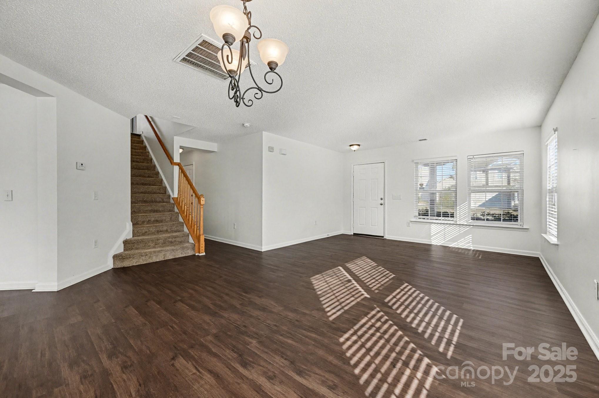 13812 Riding Hill Avenue Charlotte, NC 28213 - Photo 7 of 27