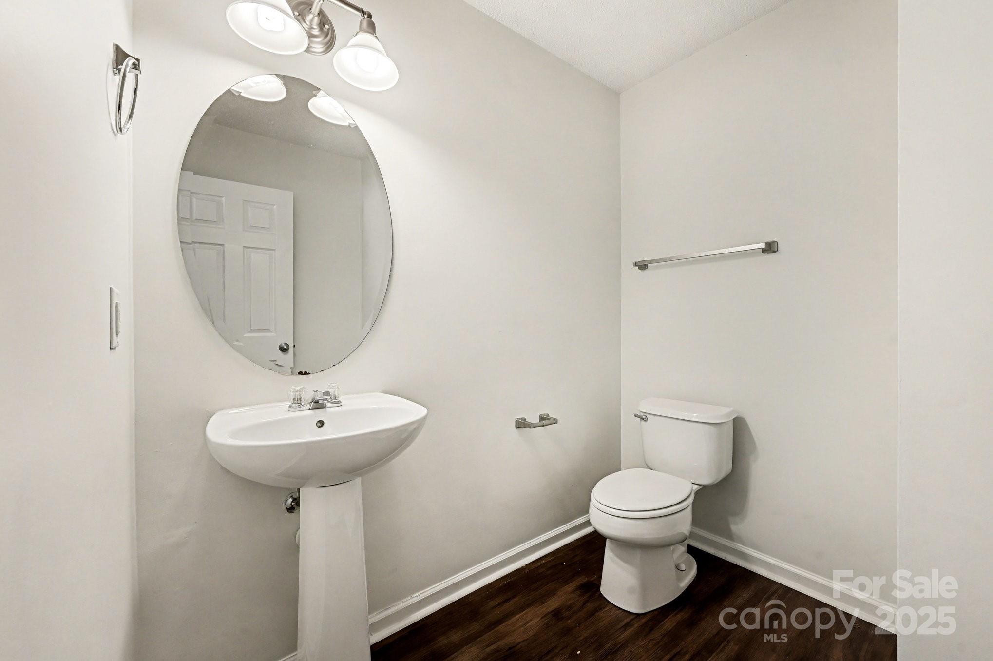 13812 Riding Hill Avenue Charlotte, NC 28213 - Photo 8 of 27